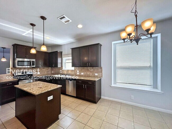 Photo - 817 Noatak Trail