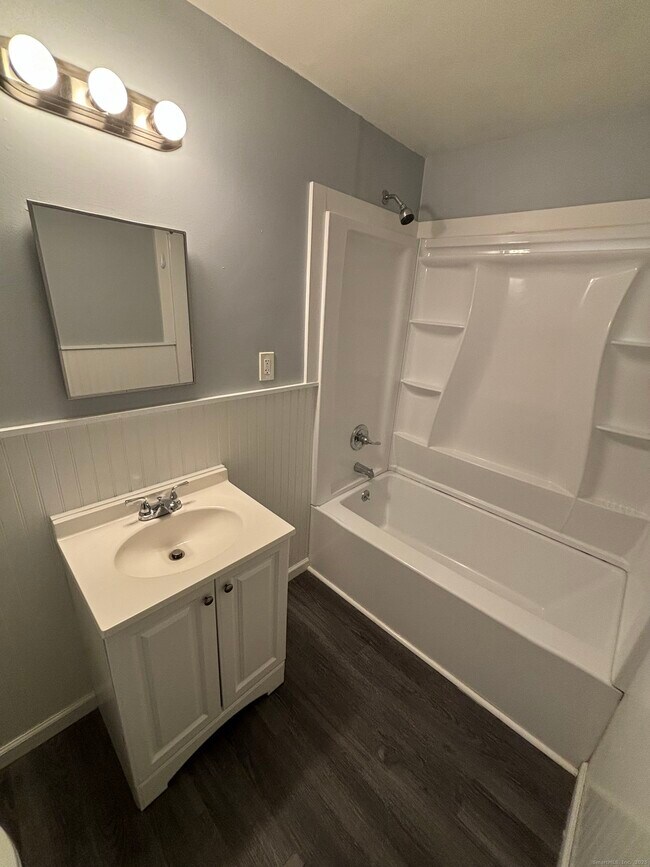 Photo - 76 Birdsey St Unit 1R