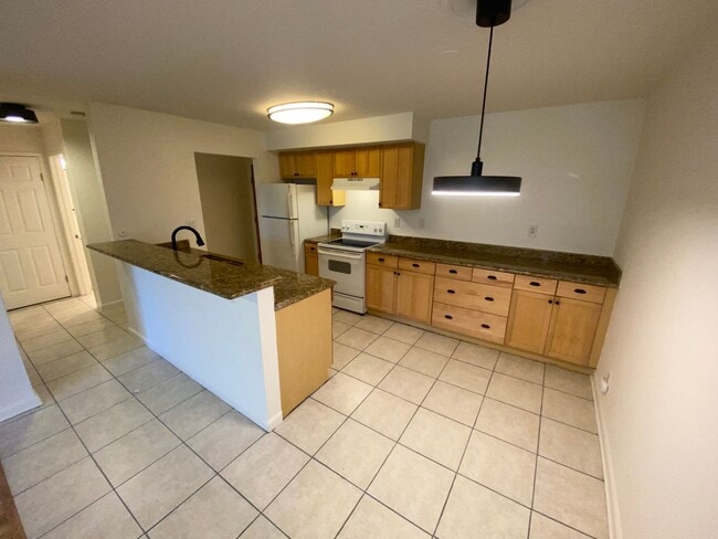 Photo - Charming Updated 1 Bedroom Apartment in Oakland Adams Point Neighborhood