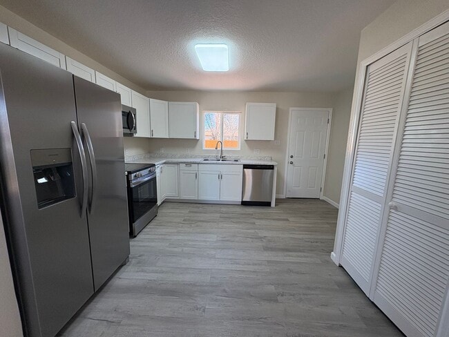 Photo - 2 Bed 1 Bath Home in Security!