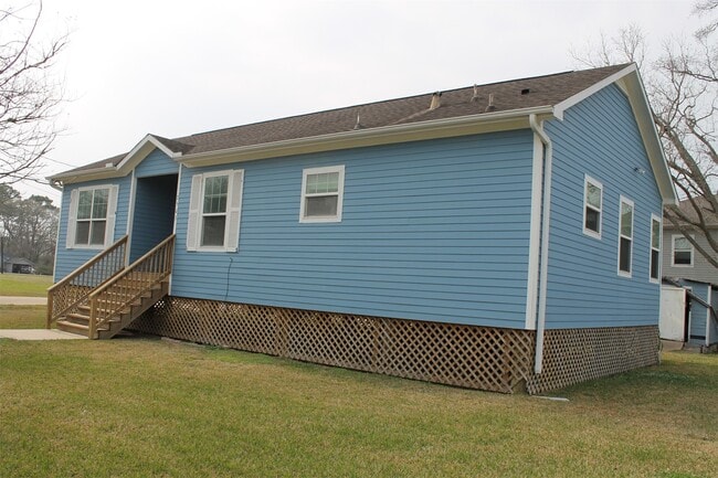 Photo - 2503 Deats Rd