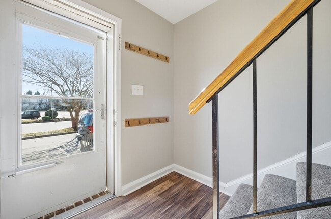 Photo - 2 Charles Parish Dr