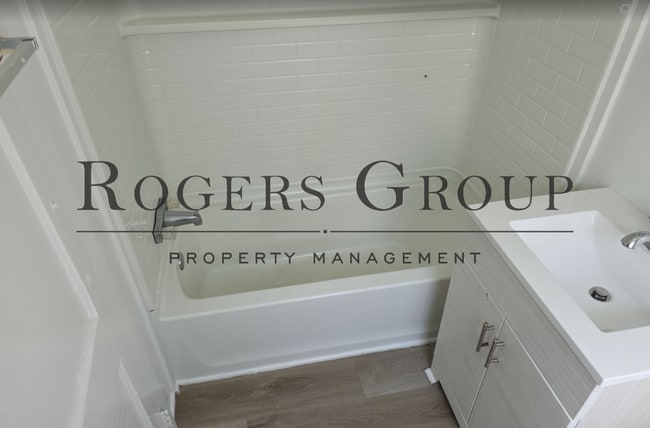 Photo - 652 Ransom St