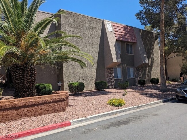 Building Photo - 5044 River Glen Dr Unit 142 Rental