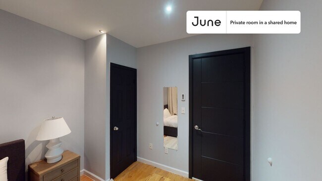 Room in Shared 4 bed/2 bath home in Upper West Side