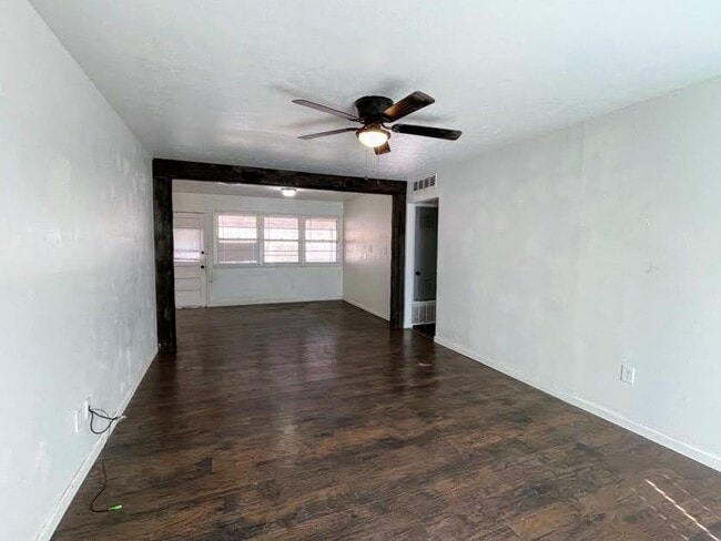 Photo - Shady Ranch Retreat – Your Personal 3-Bedroom Haven in Big?Spring, TX