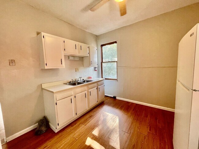 Photo - 151 Kendall Ave