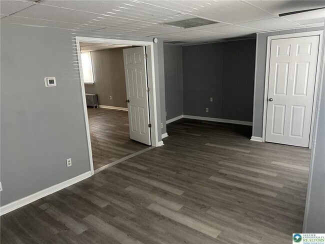 Photo - 62 E Garrison St