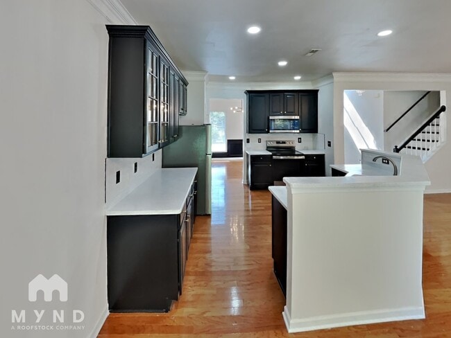 Photo - 3015 Sweetspire Rd