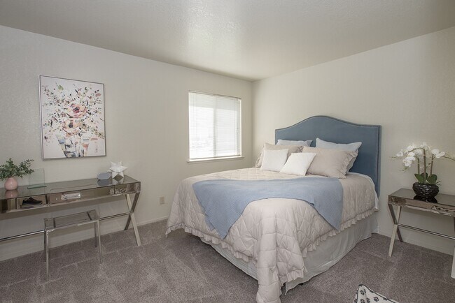Zinfandel Village Apartments