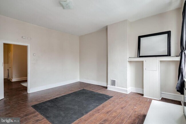 Photo - 2008 S 4th St Unit 2