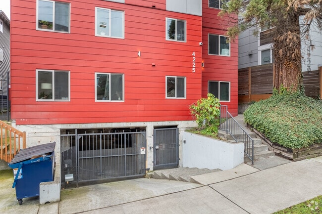 Photo - A&T Investments