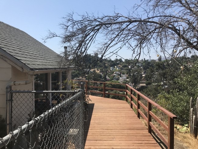 View to the West - 2324 Lake Shore Ave