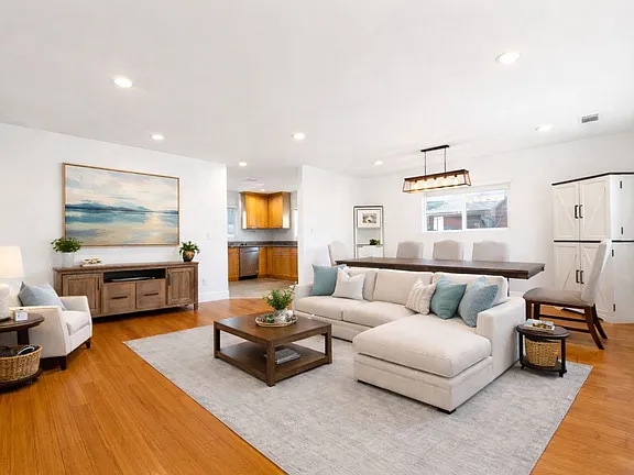 Building Photo - 3653 4th Ave