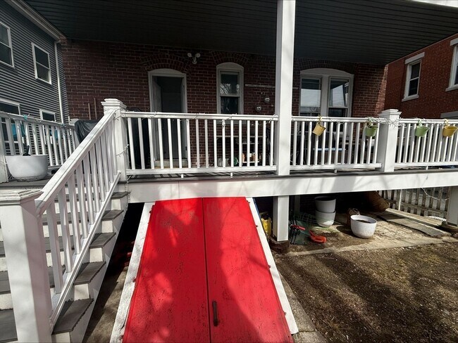 Photo - 29 Waverly St Unit 1