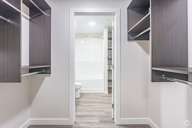 2BR, 2BA - Century Gardens