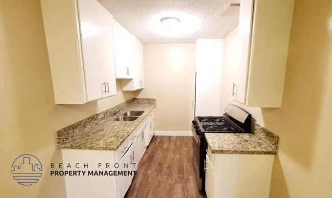 Photo - 8910 Sepulveda Eastway