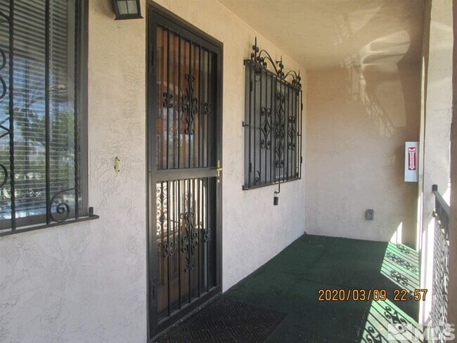 Building Photo - 795 Forest St Rental