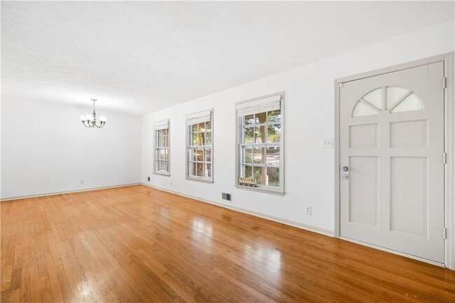 Photo - 4531 S Roberts Dr