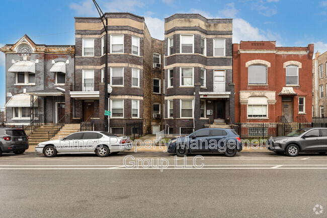 Building Photo - 3213 W Warren Blvd Unit 3 Rental