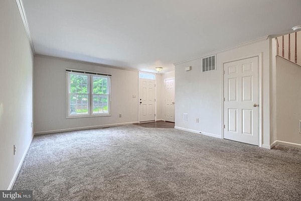 6635 Commodore Ct