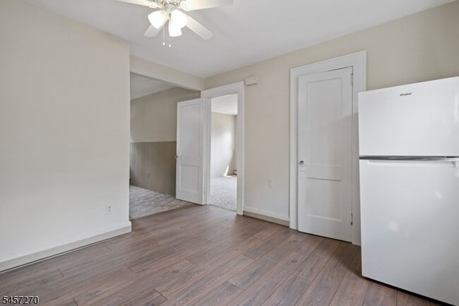 Photo - 124 Weinmanns Blvd Unit 2