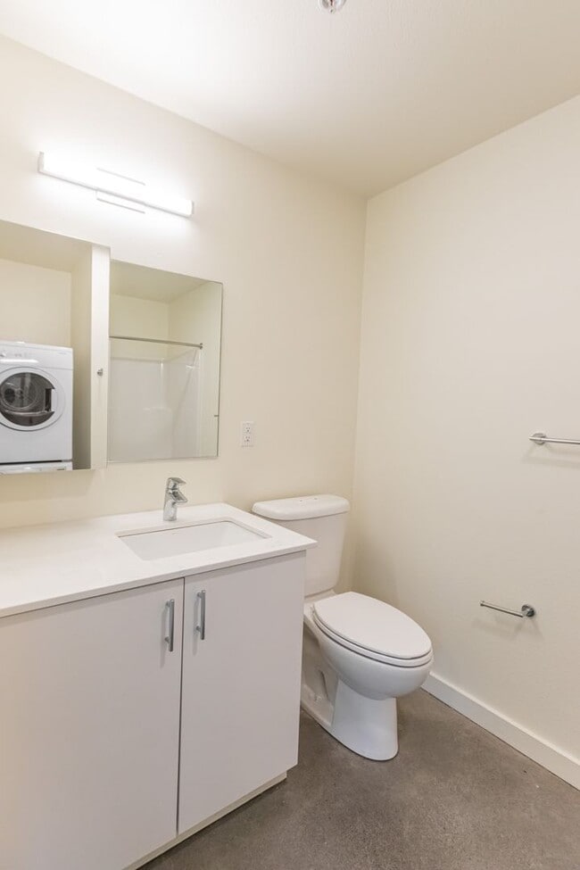 Photo - 2919 SE Division St Unit 403