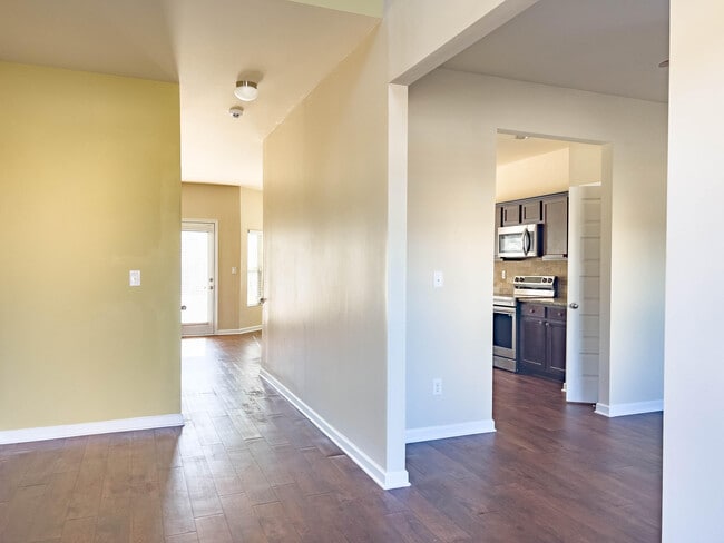 Photo - 380 Stablebridge Dr