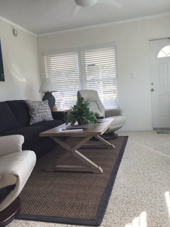 Photo - 2BR/2BA Venice Island Duplex Available Apr...