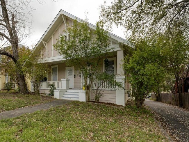601 Bellevue Pl