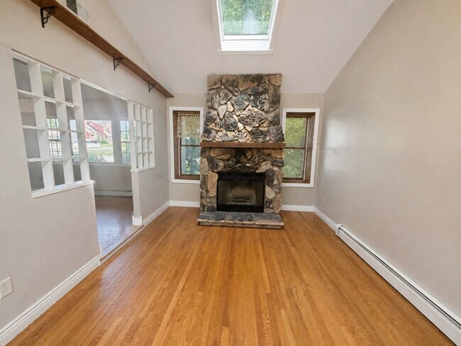 1241 Monmouth Ave