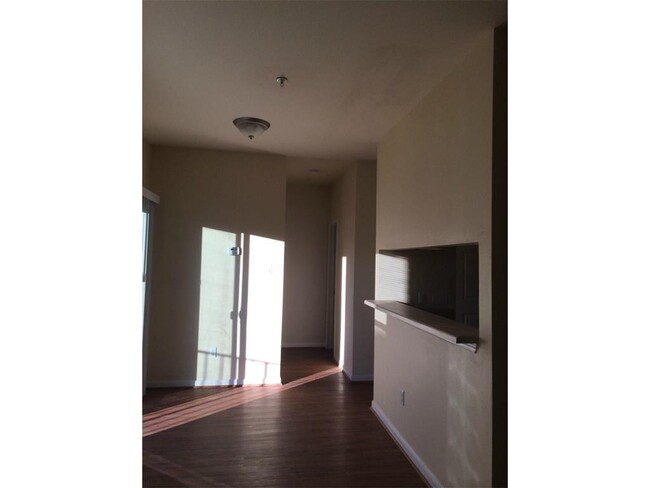 Photo - 12166 Metric Blvd Condominio Unidad 251