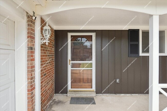 Photo - Rare Rental! Beautiful 1900 sq ft 3-bedroo...