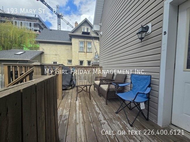 Building Photo - 193 Mary St Unit B