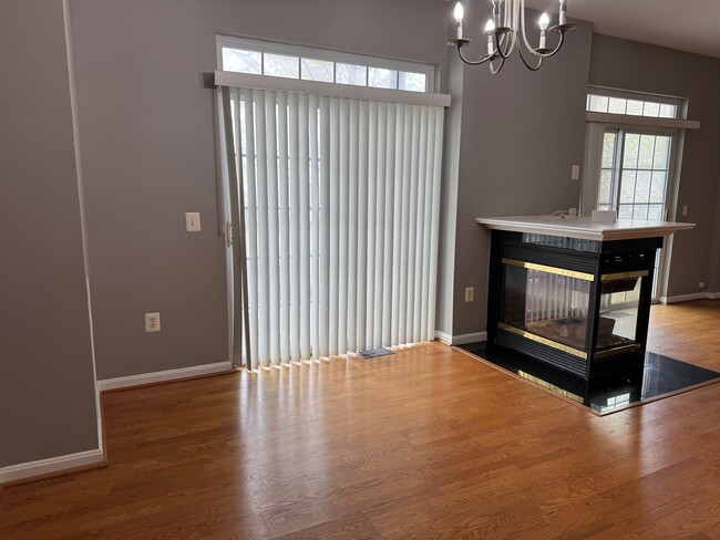 Building Photo - 1821 Cedar Cove Way