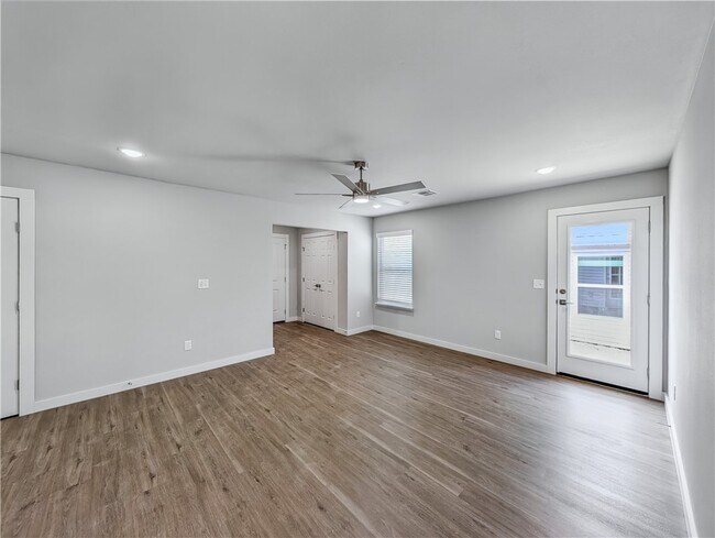 Photo - 6613 NW Altus St