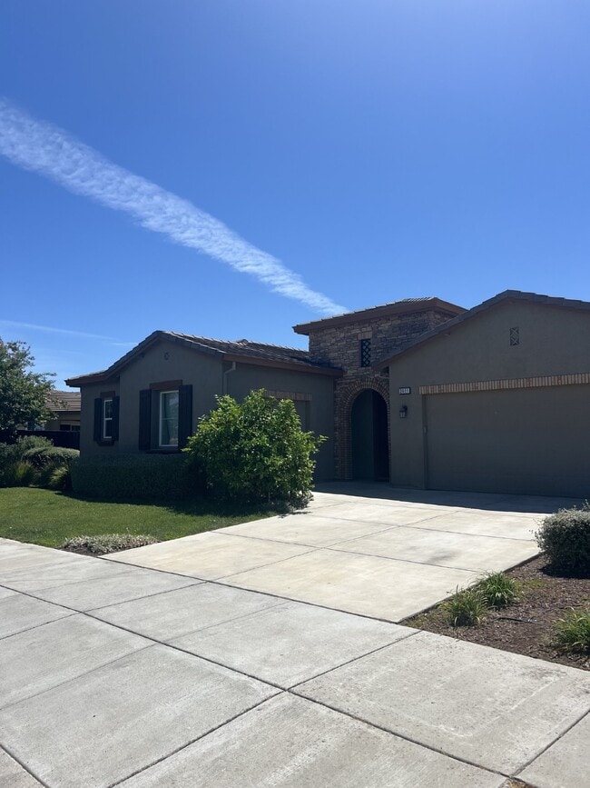 Photo - Stunning 4-Bed Lake View Home with Hardwood Floors