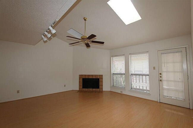 Photo - 2277 S Kirkwood Rd