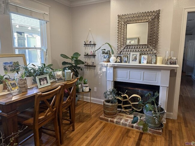 Photo - 717 Acadia St