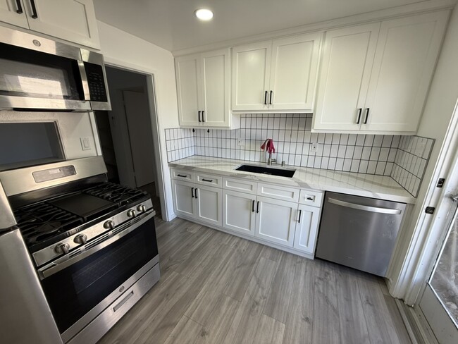 Photo - 51 Geneive St Unit 51