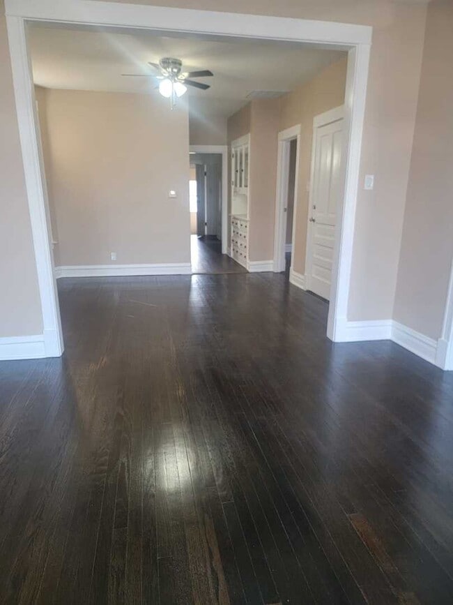 Photo - 1540 N Keeler Ave Unit 2