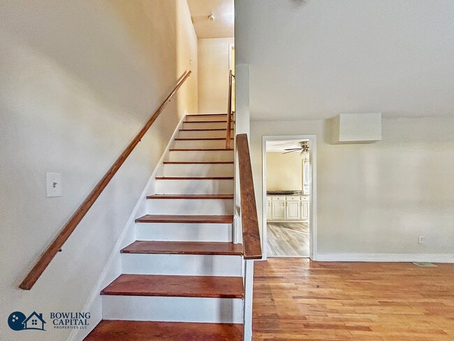 Apt A Entrance (Inside) - 1106 S Lombardy St Unit Apt B