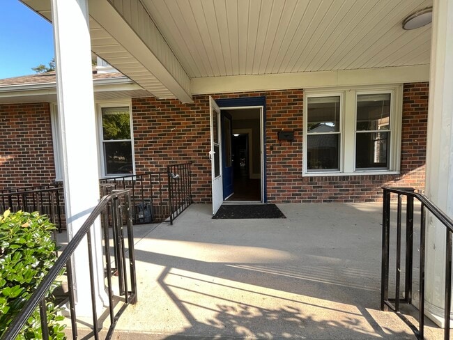Photo - 724 S Broad St