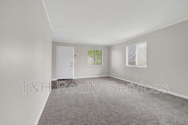 Photo - 1655 Walker Ave