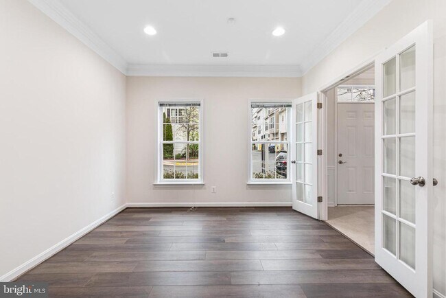 Photo - 5036 Greenhouse Terrace