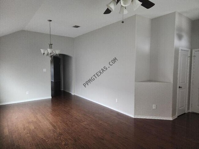 Photo - 12112 Castleford Way