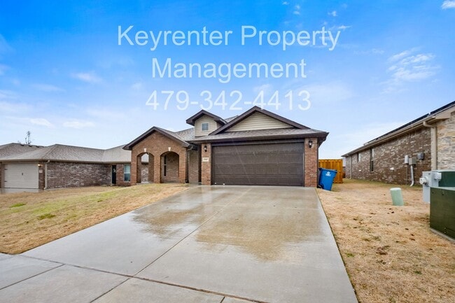 Building Photo - Gorgeous Home in Bentonville!