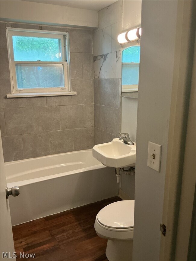 4315 Paige Ave NW Unit 3