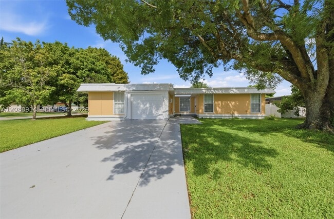 Building Photo - 6316 NW 74th Ave