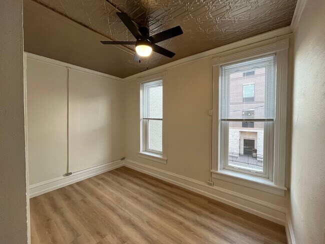 Photo - 113 1/2 Main St E Unit #6